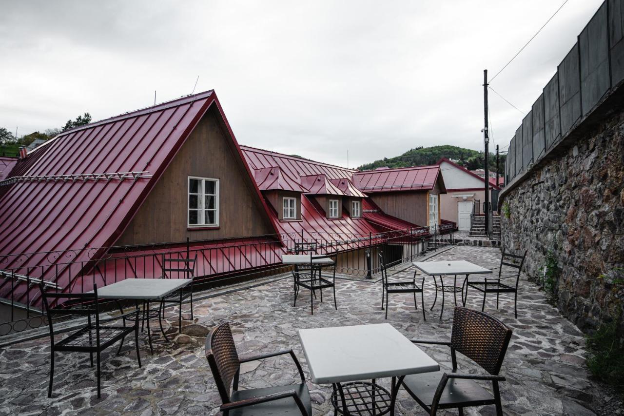 Hostel Cosmopolitan* Banská Štiavnica Exteriör bild